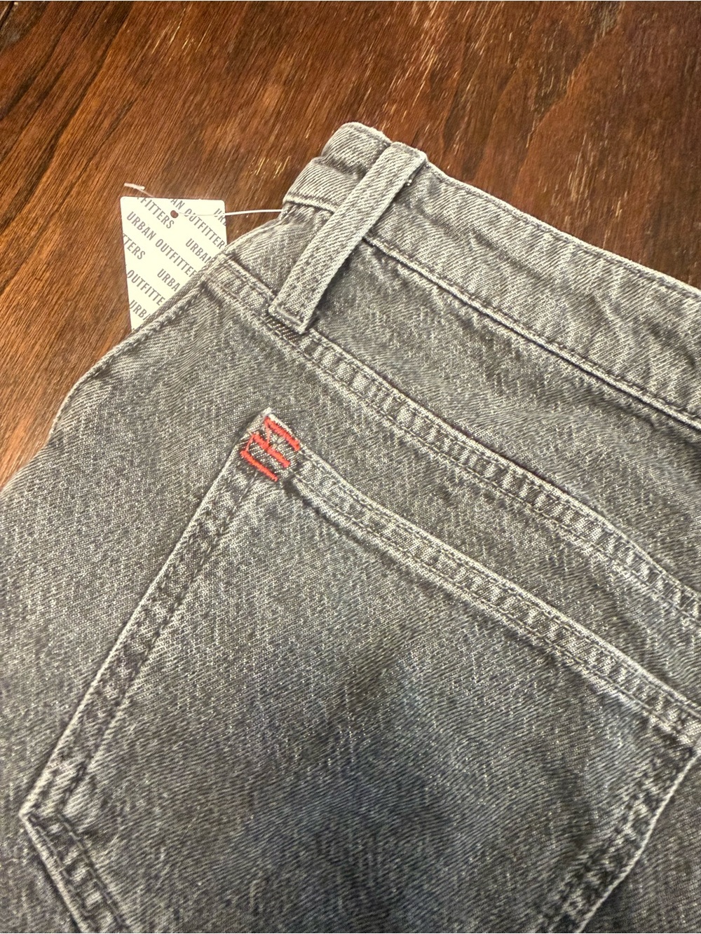 NWT BDG - Urban Outfitters High Rise Stretch Roll Hem Denim Short Grey Wash Sz32 - Picture 7 of 14
